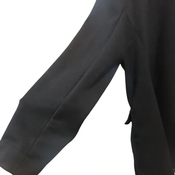 Slim Factor By INVESTMENTS Size Large Black Blazer.22”Pit 2 Pit X 29” Length - Picture 6 of 10